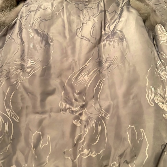 Fox Fur Vest Jacket in soft gray. Swing bottom. Hand made. - Picture 8 of 8